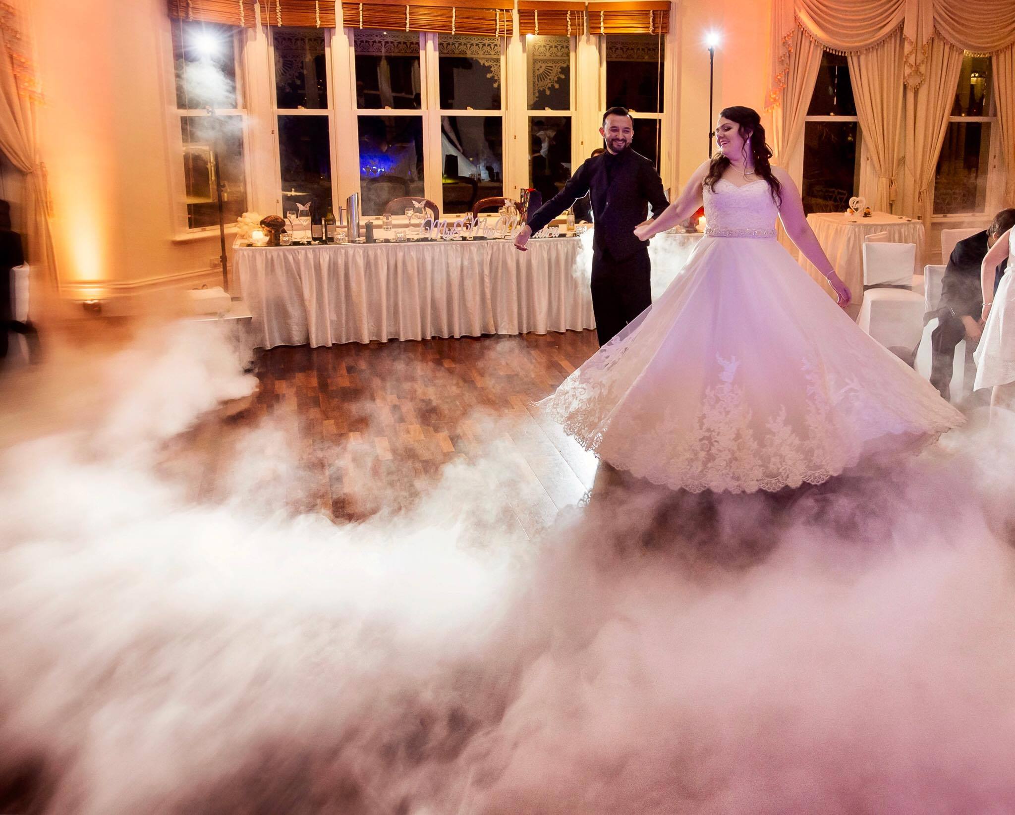 All Inclusive Wedding Package - Dancing on a Cloud